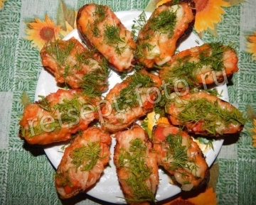 Теплая брускетта с помидорами и сыром