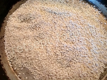 Теплый салат с фунчозой и овощами
