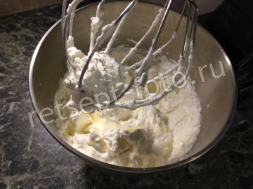 Торт "Молочная девочка" со сливочным кремом