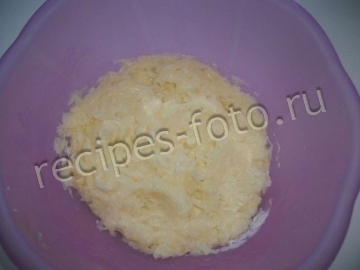 Торт из кабачков с морковью и чесноком