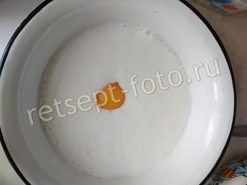 Торт с творогом и черной смородиной с желатином