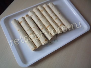 Трубочки из лаваша с сыром и яйцом