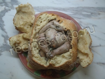 Целая курица запеченная в тесте в духовке