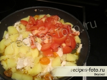Тушеная индейка с овощами