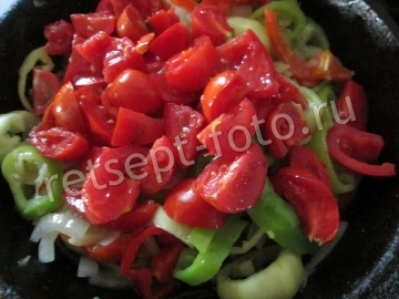 Тушеная картошка с горохом и овощами