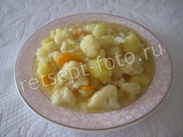 Тушеная картошка с цветной капустой