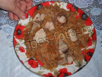 Тушеная квашеная капуста с мясом свинины