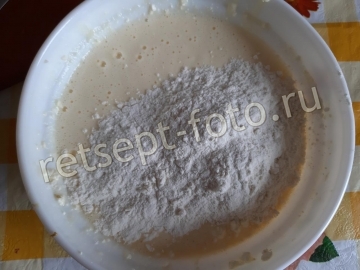 Творожная запеканка с грушей и изюмом для детей 2 года