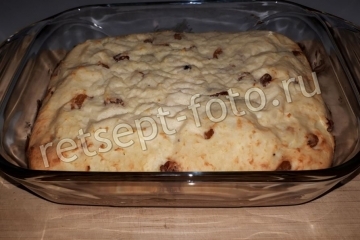 Творожная запеканка с манкой и изюмом для детей 1,5 года