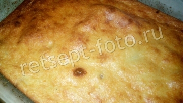 Творожная запеканка с манкой и изюмом в духовке