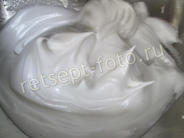 Творожные кексы с белковым кремом