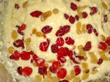 Творожные кексы с изюмом, вишней и клюквой