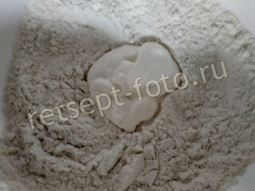 Творожный пирог со сгущенкой и черносливом