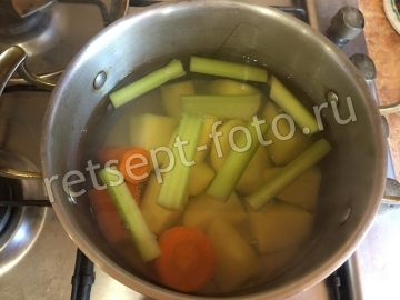 Тыквенный суп-пюре с сыром и фаршем