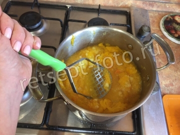 Тыквенный суп-пюре с сыром и фаршем