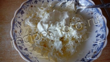 Улитки с сыром из слоеного теста