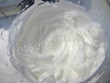 Вафельный торт с безе и сгущенкой