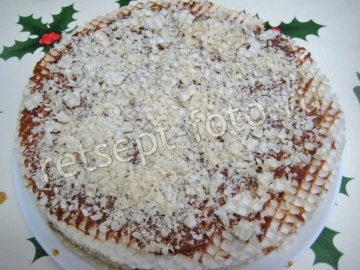 Вафельный торт с безе и сгущенкой