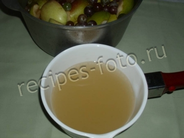 Варенье ассорти из яблок, груш и винограда