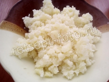 Вареники с картошкой и грибами на пару. Тесто на сыворотке