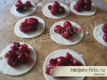Вареники с вишней (постные)