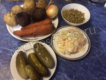Винегрет с горошком и квашеной капустой
