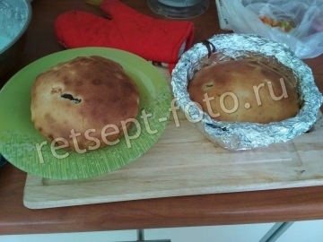 Влажный кулич на сливках с цукатами и изюмом