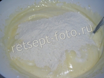 Воздушный Медовик с орехами и со сметанным кремом