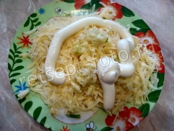 Закуска из крабовых палочек с сыром в кляре