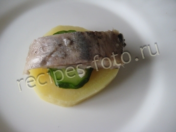 Закуска из селедки и картошки на праздничный стол