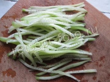 Закусочный торт из крабовых палочек