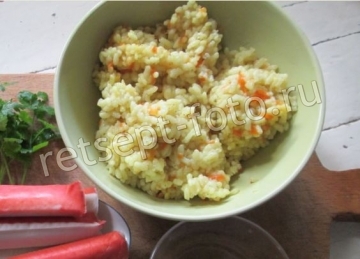 Закусочный торт из крабовых палочек