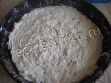 Заливной пирог с грибами и сыром на быстром тесте