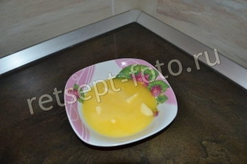 Заливной пирог с яйцом и луком