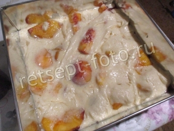 Заливной пирог с персиками