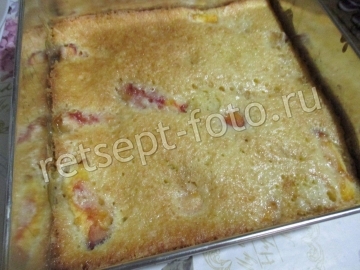 Заливной пирог с персиками