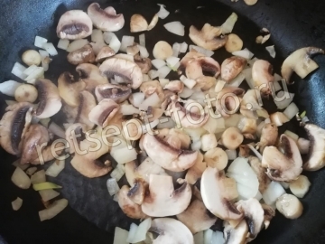 Запеканка из лаваша с грибами и сыром