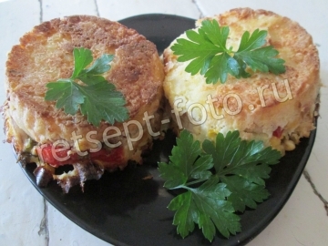 Запеканка с картошкой, курицей и кукурузой