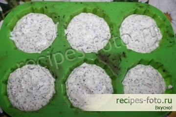 Запеканка творожная в духовке с манкой и маком