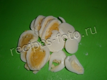 Зеленые щи из щавеля с яйцом и свининой