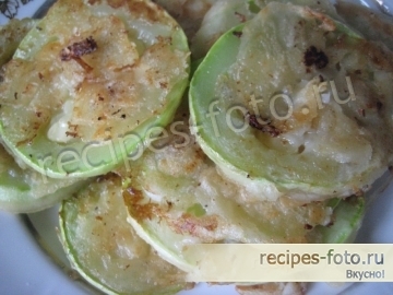 Жареные кабачки с чесноком в кляре без яиц