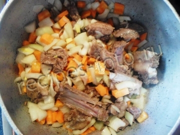 Жаркое из говядины с картошкой в духовке