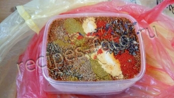 Жаркое из свинины с овощами в горшочках