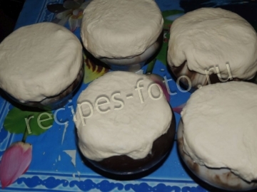 Жаркое из свинины в горшочках с картошкой и грибами