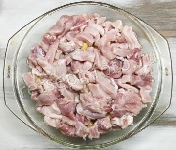 Жаркое из свинины в рассоле с картошкой
