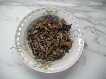 Жюльен с вешенками и курицей