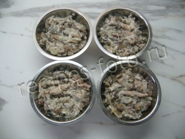 Жюльен с вешенками и курицей