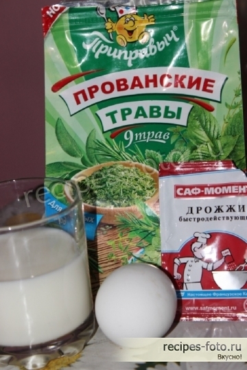 Лепешка пшеничная с прованскими травами и чесноком