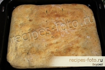Лепешка пшеничная с прованскими травами и чесноком