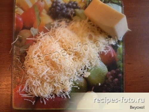 Салат с пекинской капустой, грибами и сыром